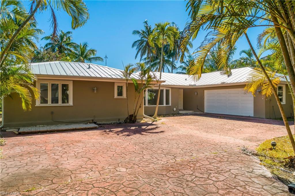 ROYAL HARBOR - Residential