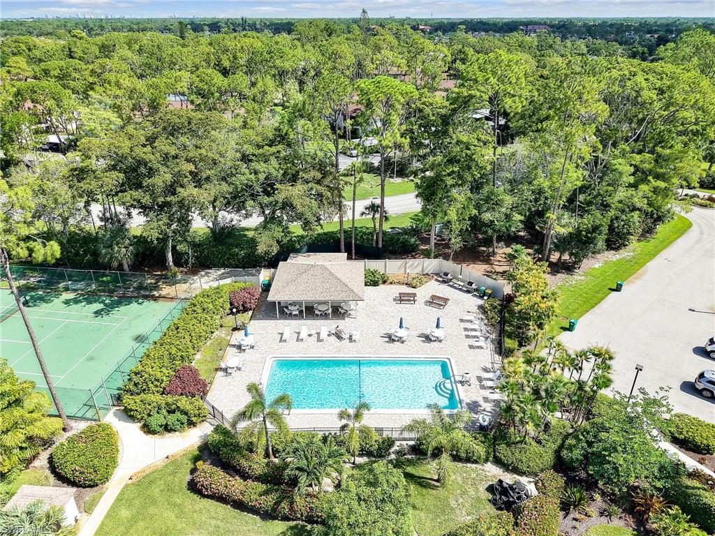 HAMPTONS AT KINGS LAKE - Residential