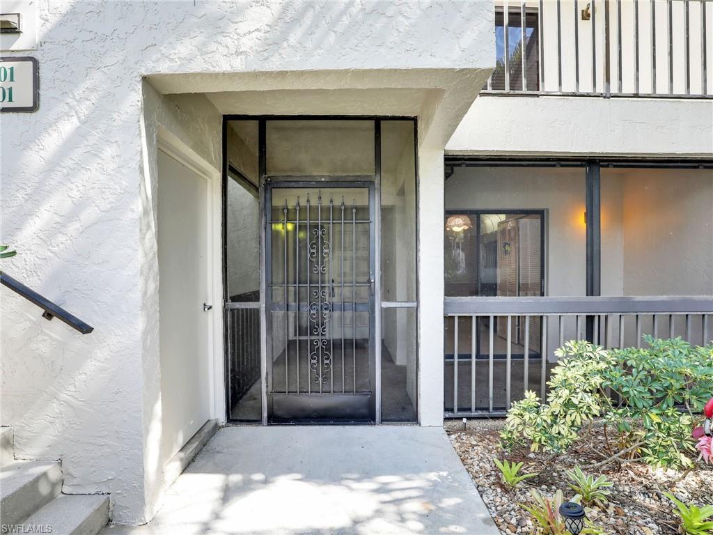 HAMPTONS AT KINGS LAKE - Residential