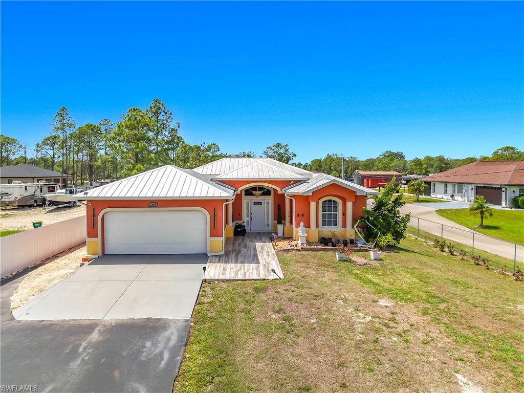 GOLDEN GATE ESTATES - Residential