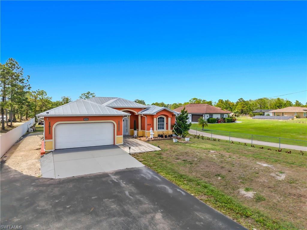 GOLDEN GATE ESTATES - Residential