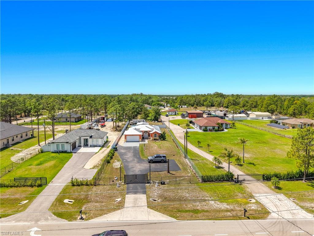 GOLDEN GATE ESTATES - Residential