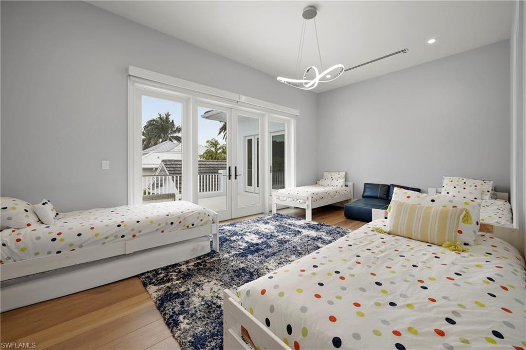 OLDE NAPLES - Residential Lease