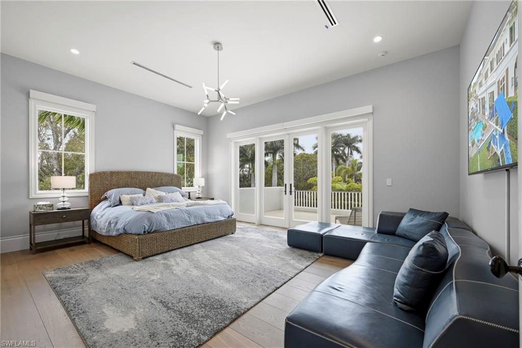 OLDE NAPLES - Residential Lease