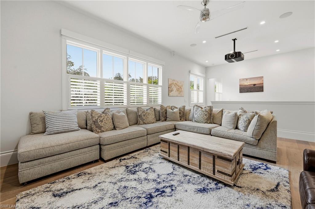 OLDE NAPLES - Residential Lease