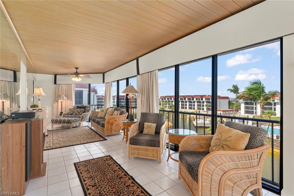 POINTE SANTO DE SANIBEL CONDO - Residential