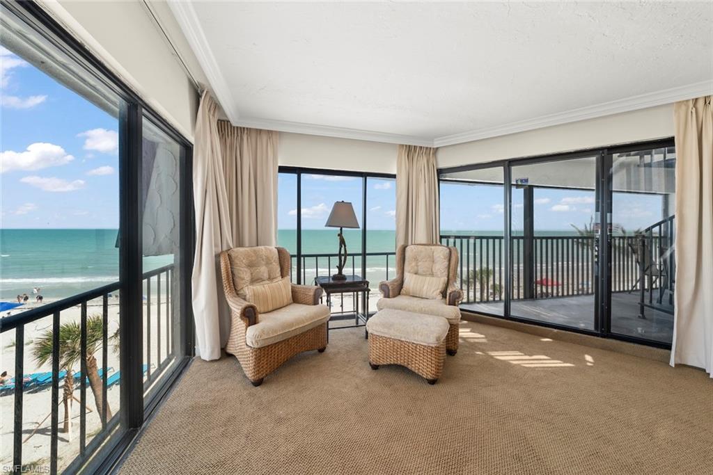 POINTE SANTO DE SANIBEL CONDO - Residential