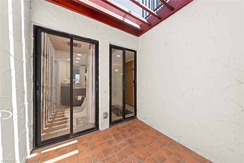 POINTE SANTO DE SANIBEL CONDO - Residential