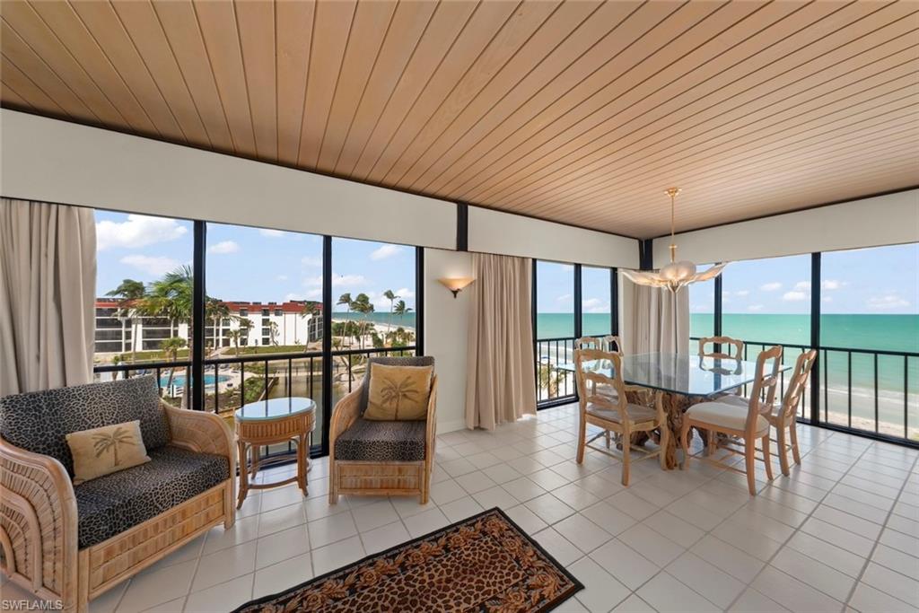POINTE SANTO DE SANIBEL CONDO - Residential