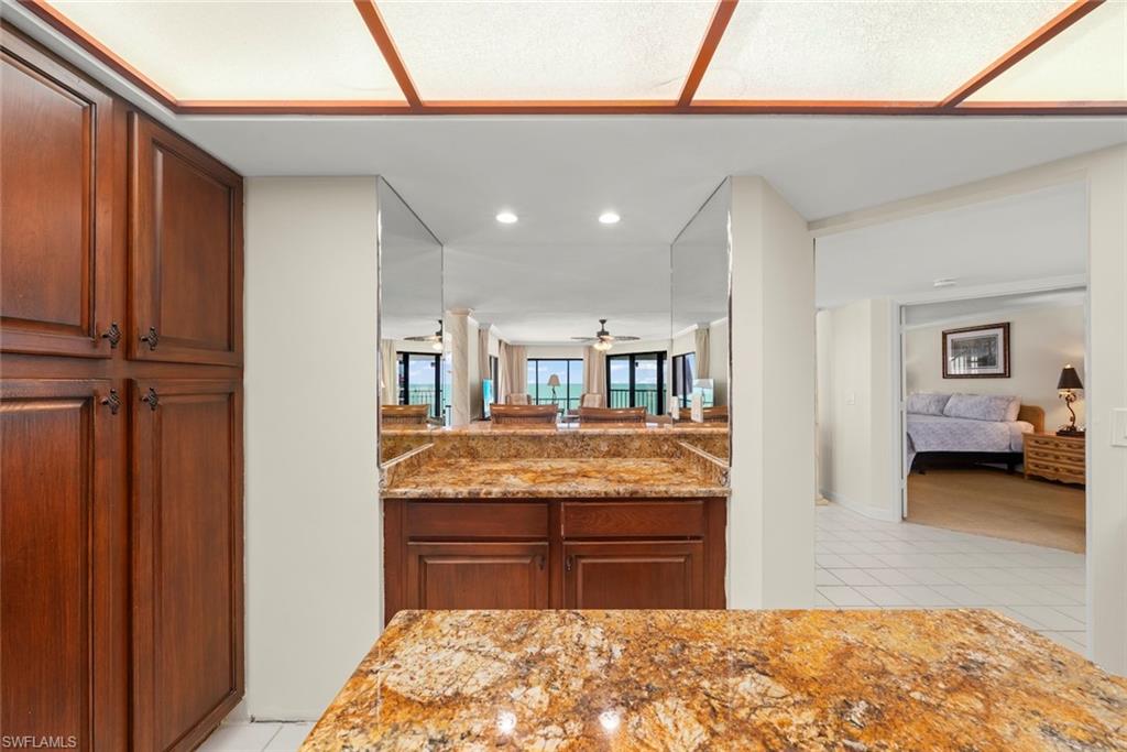POINTE SANTO DE SANIBEL CONDO - Residential