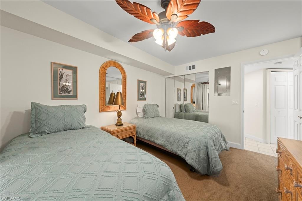 POINTE SANTO DE SANIBEL CONDO - Residential