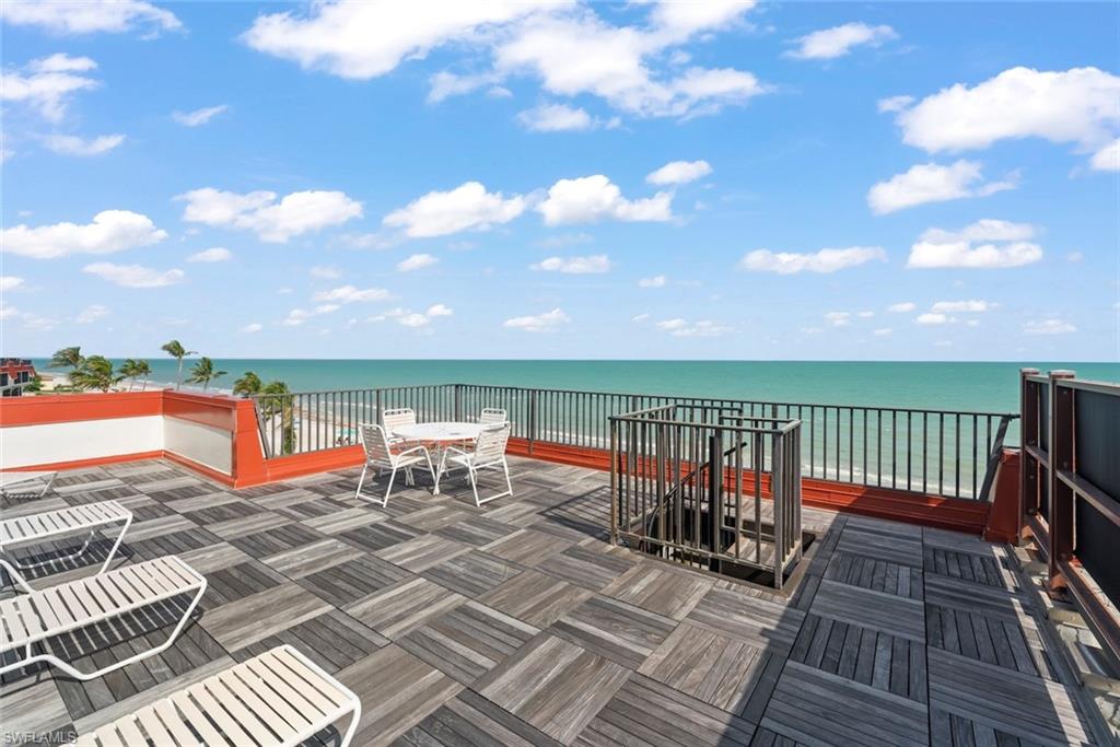 POINTE SANTO DE SANIBEL CONDO - Residential