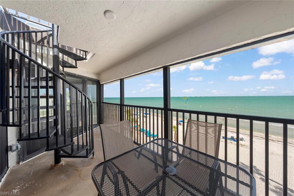 POINTE SANTO DE SANIBEL CONDO - Residential