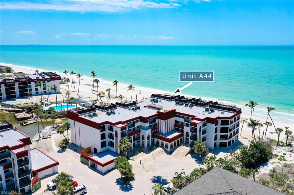 POINTE SANTO DE SANIBEL CONDO - Residential