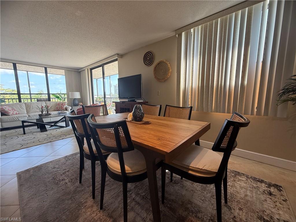 SCHOONER BAY - Residential Lease