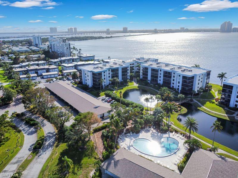 SCHOONER BAY - Residential Lease