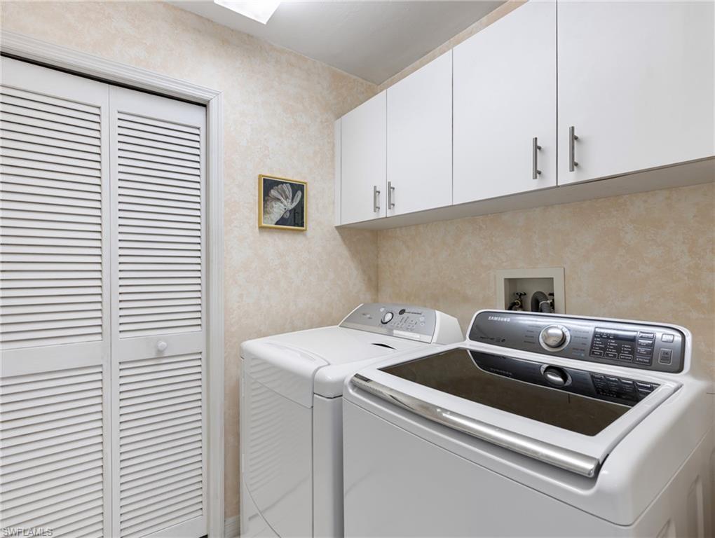 PALM ACRES - Residential