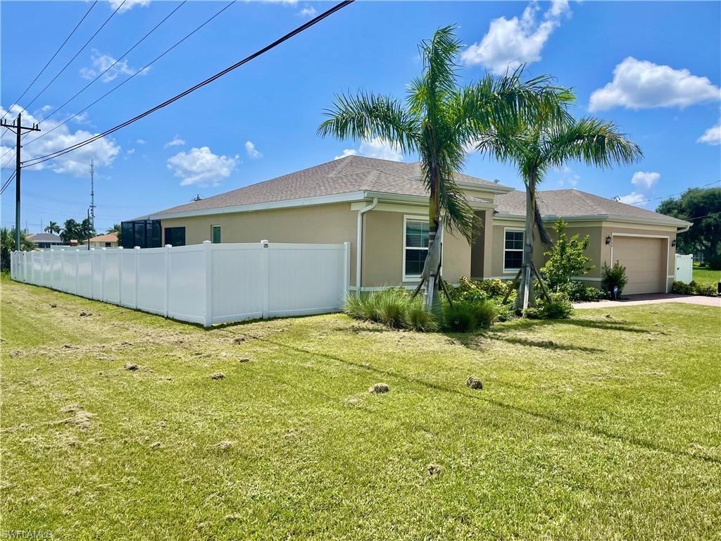 CAPE CORAL - Residential