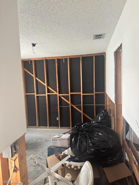 FOXMOOR LAKES - Residential