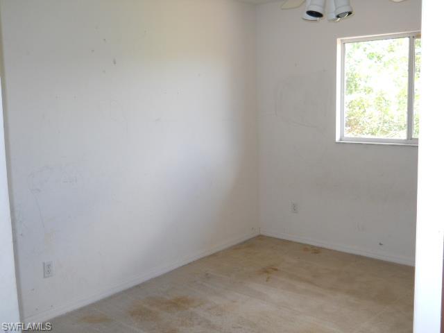 MIRROR LAKES - Residential