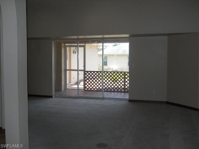 MIRROR LAKES - Residential