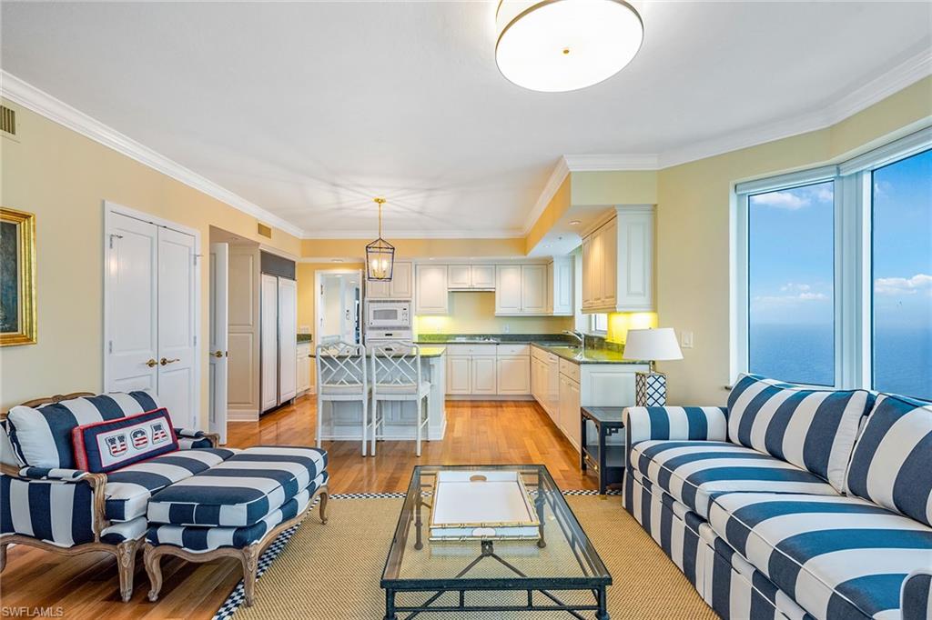 CARLYSLE AT BAY COLONY - Residential