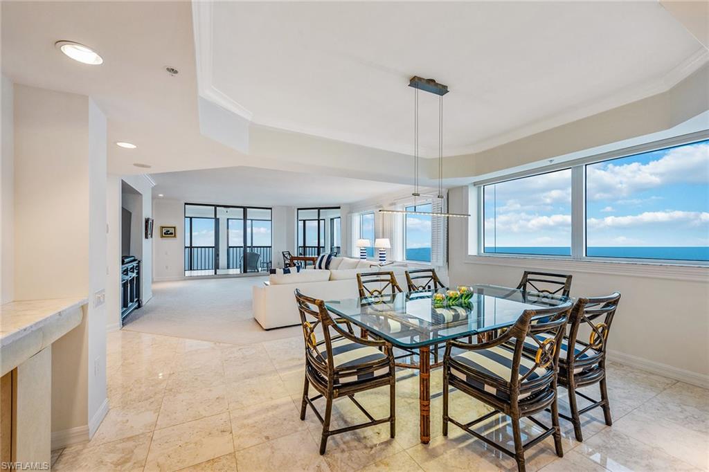 CARLYSLE AT BAY COLONY - Residential