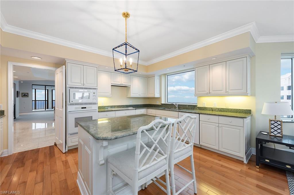 CARLYSLE AT BAY COLONY - Residential