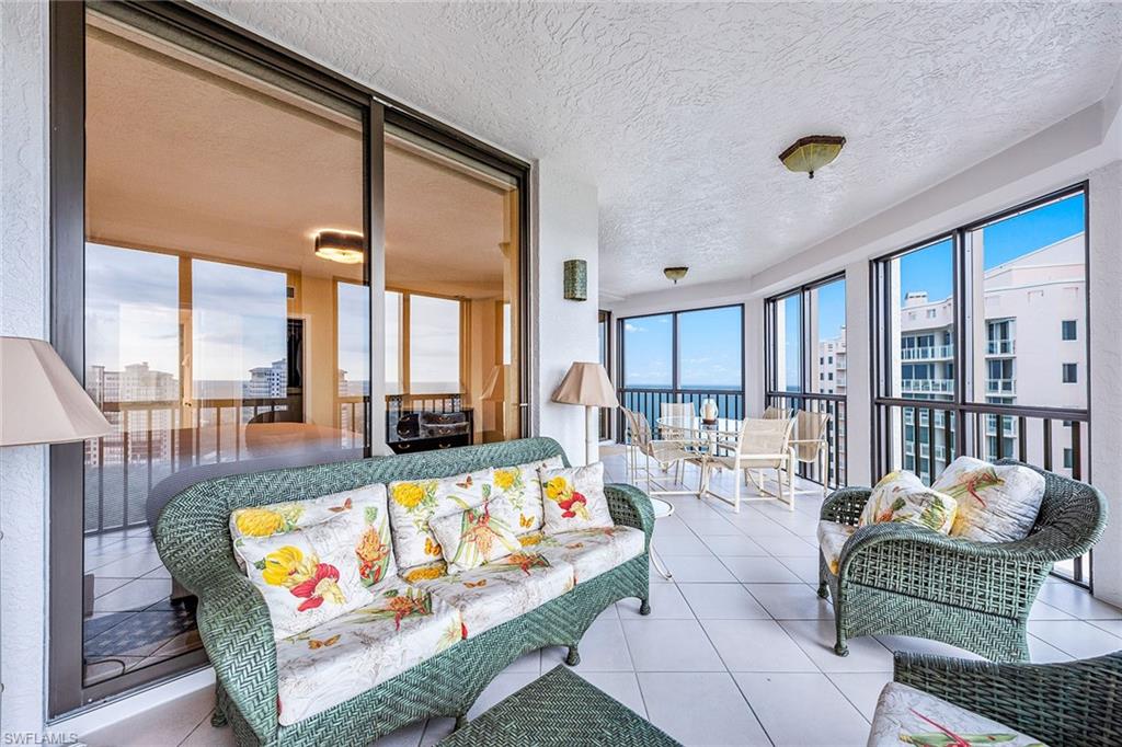 CARLYSLE AT BAY COLONY - Residential