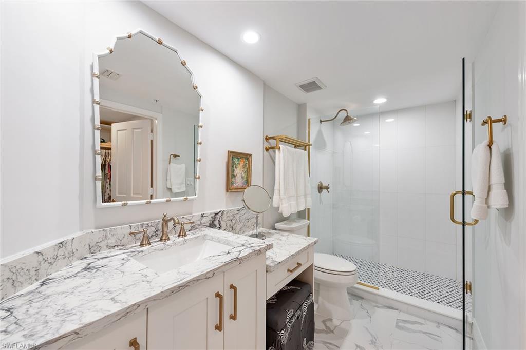 CARLYSLE AT BAY COLONY - Residential