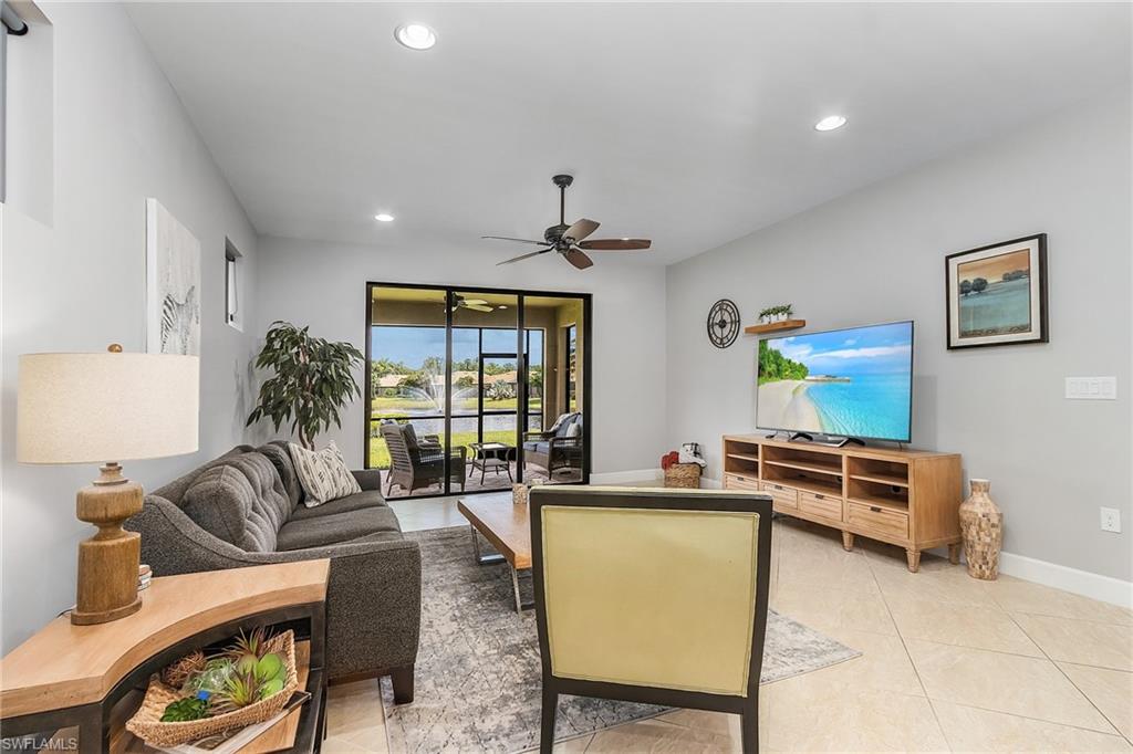 CAMDEN SQUARE - Residential