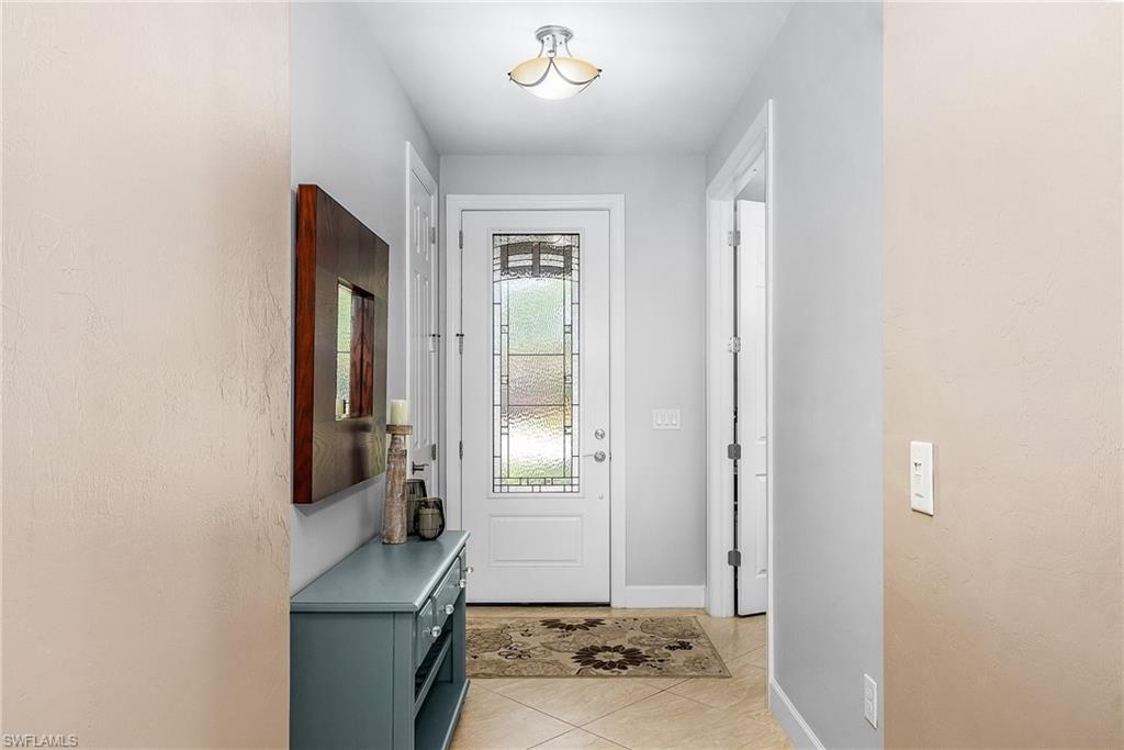 CAMDEN SQUARE - Residential