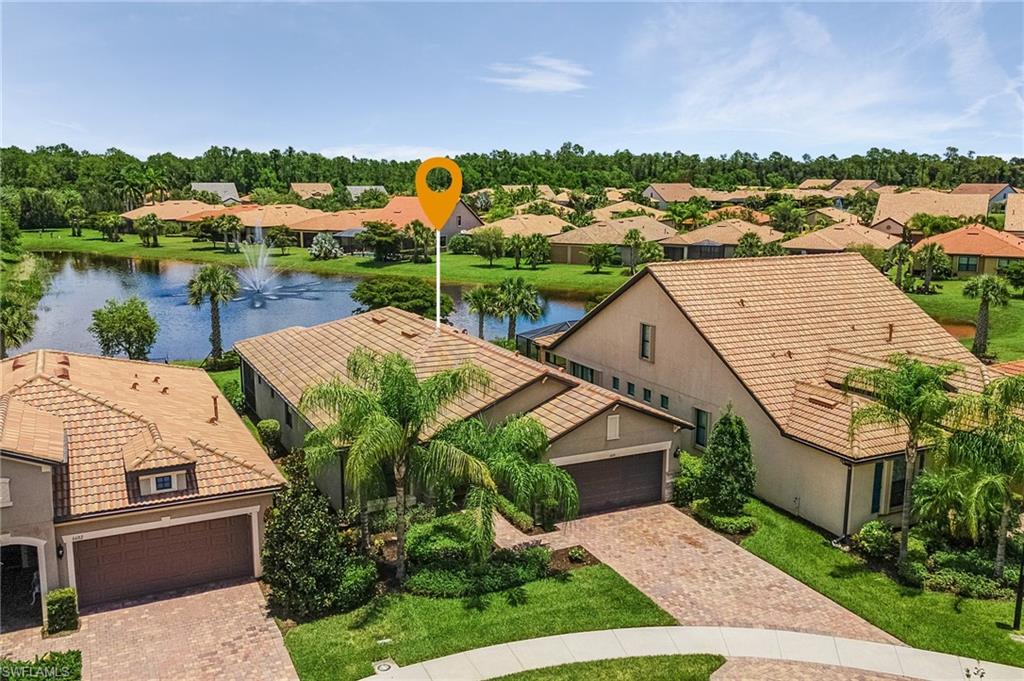 CAMDEN SQUARE - Residential