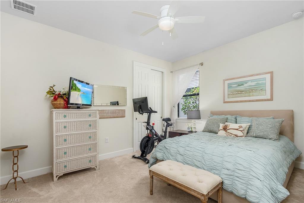 CAMDEN SQUARE - Residential