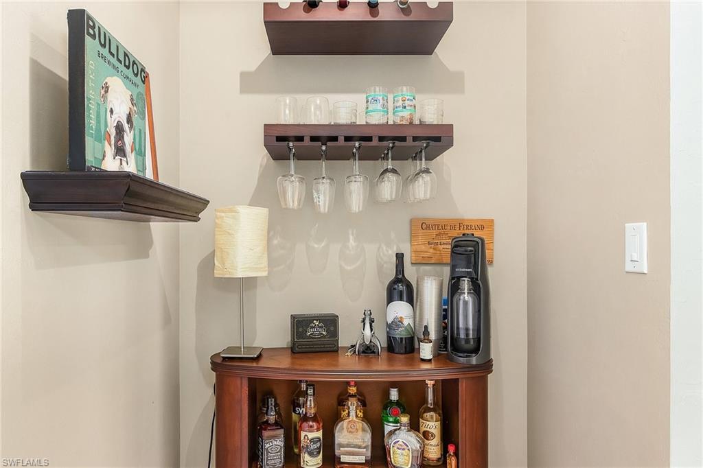 CAMDEN SQUARE - Residential