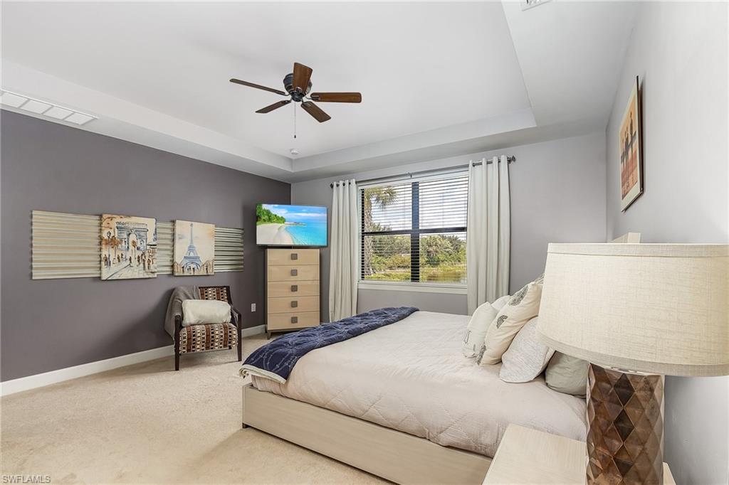 CAMDEN SQUARE - Residential