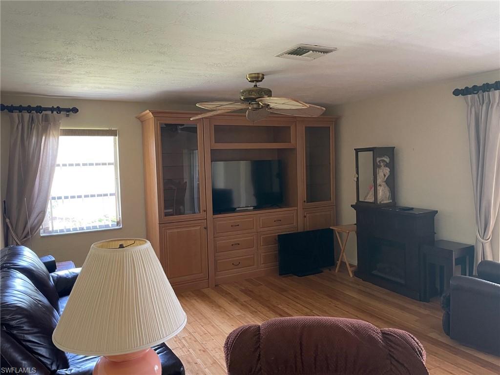 WHISKEY CREEK VILLAGE GREEN - Residential