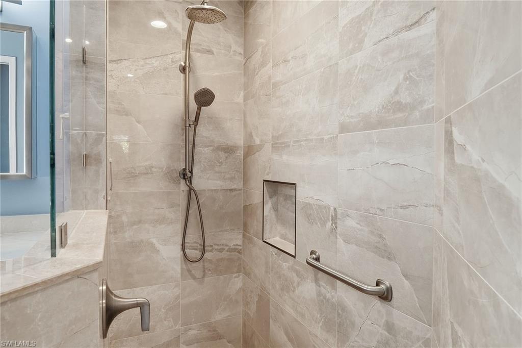 BRIARWOOD - Residential