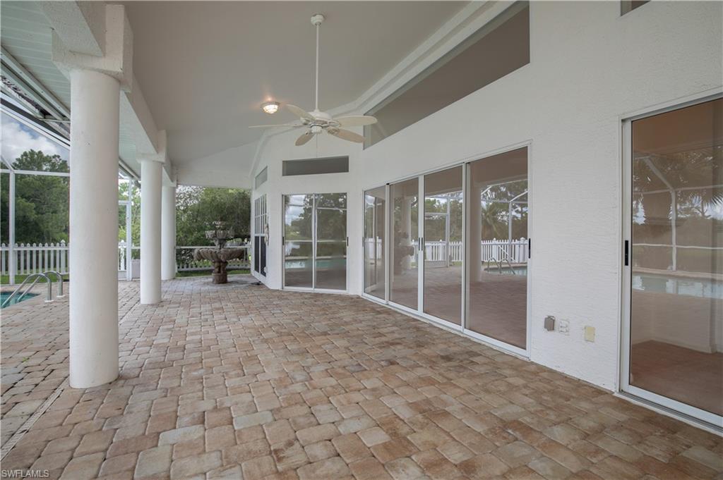 PINEWOOD LAKES - Residential