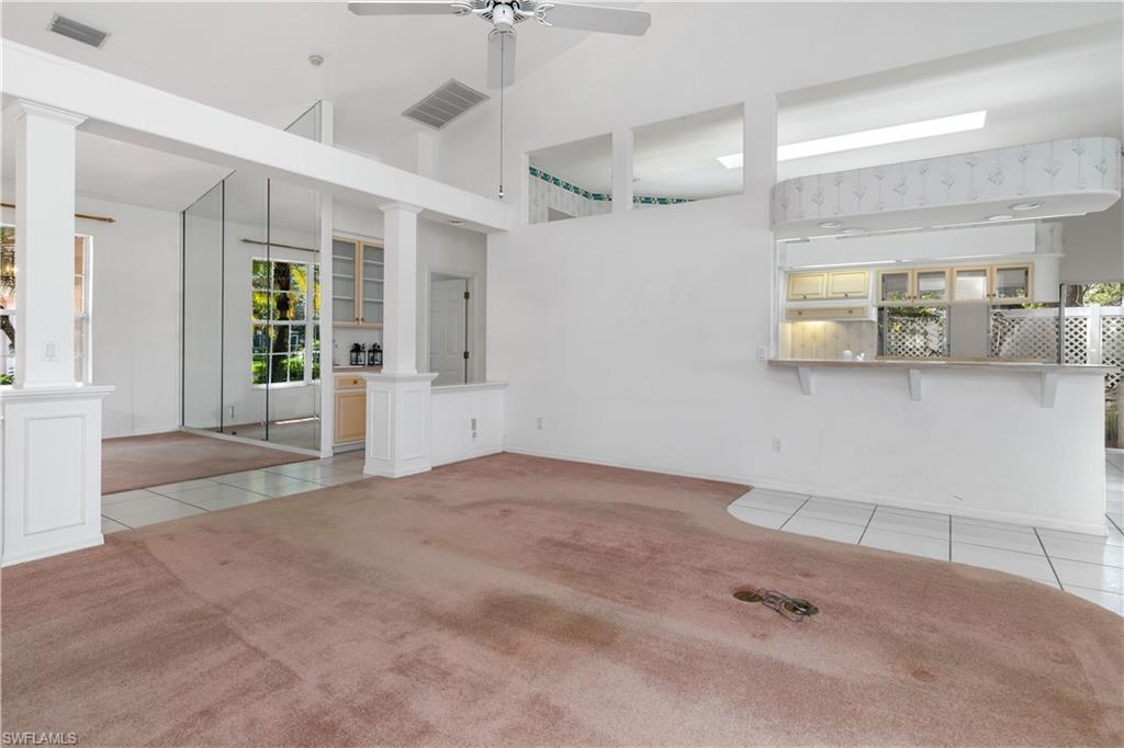 PINEWOOD LAKES - Residential