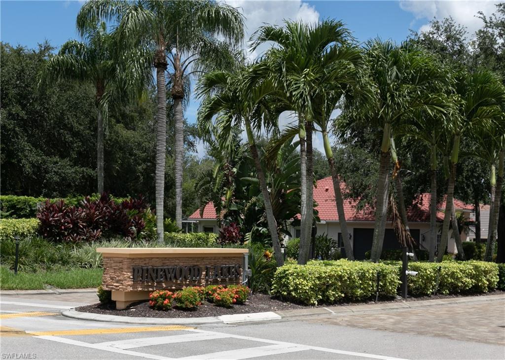 PINEWOOD LAKES - Residential