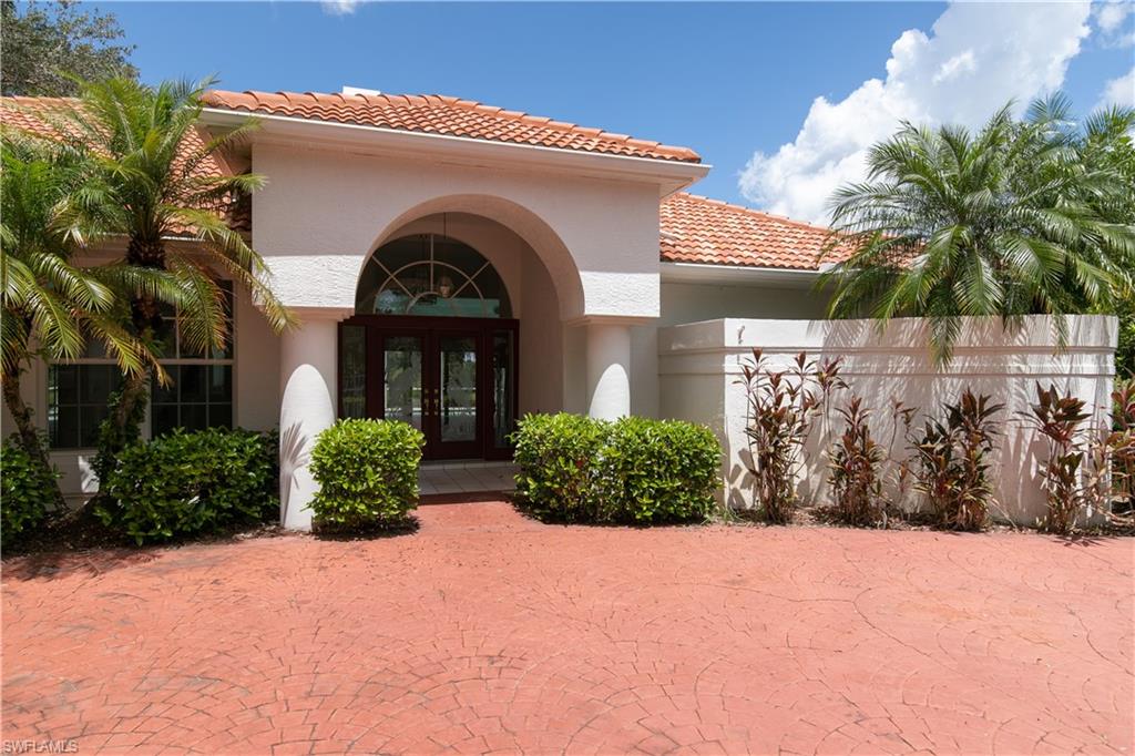 PINEWOOD LAKES - Residential