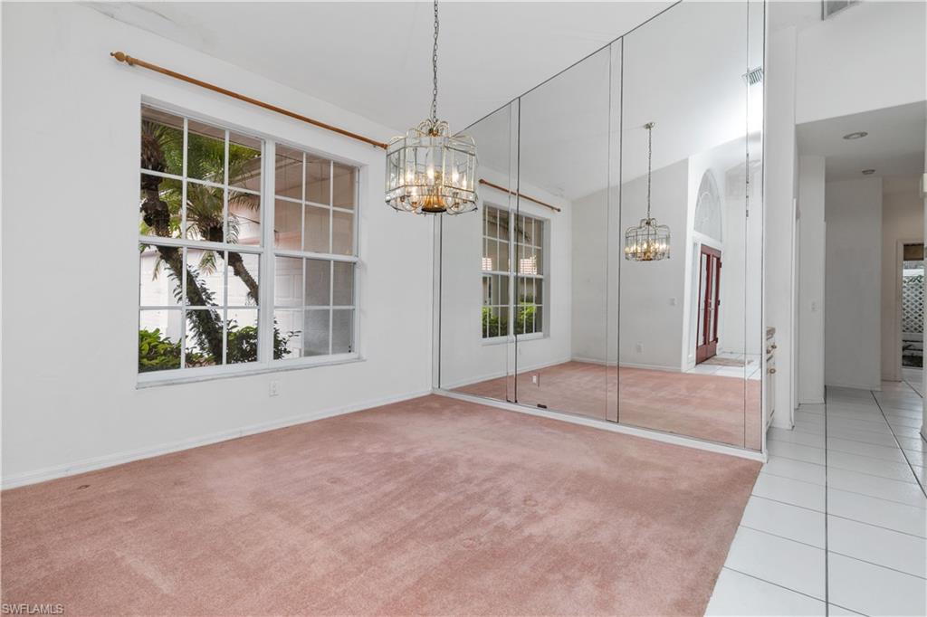 PINEWOOD LAKES - Residential