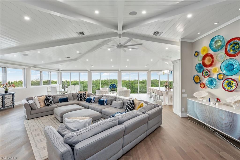 HIDEAWAY BEACH - Residential