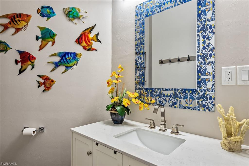 HIDEAWAY BEACH - Residential