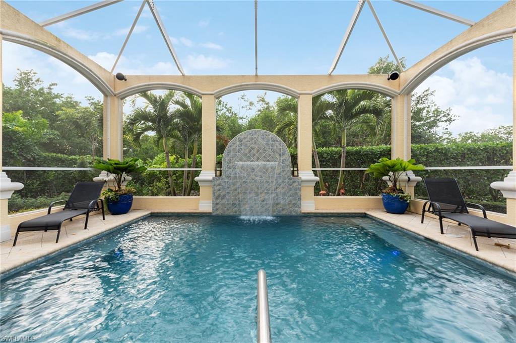 HIDEAWAY BEACH - Residential