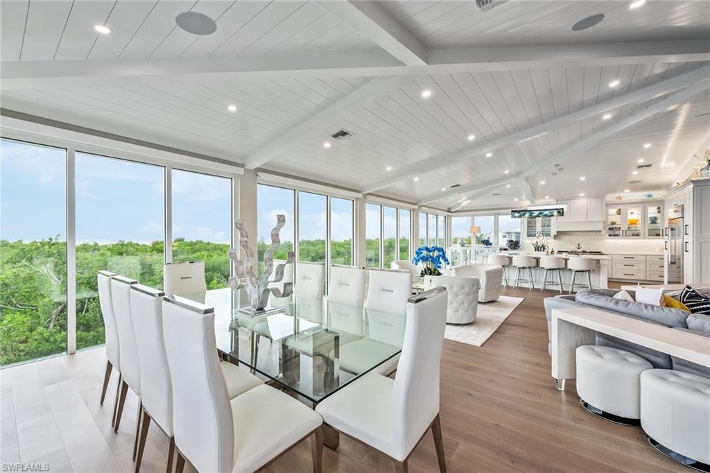 HIDEAWAY BEACH - Residential