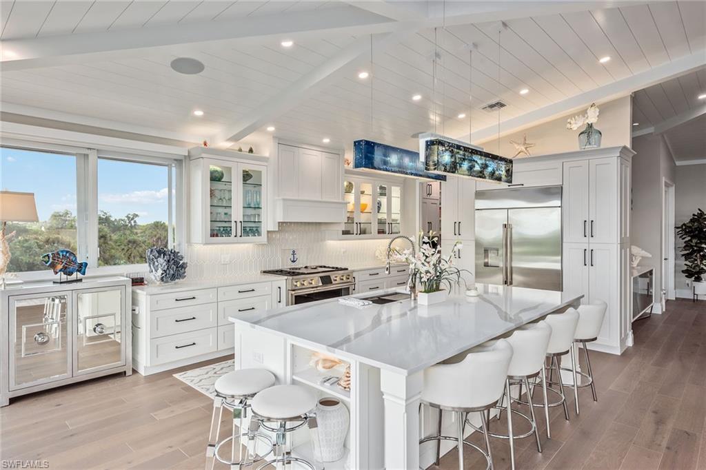 HIDEAWAY BEACH - Residential