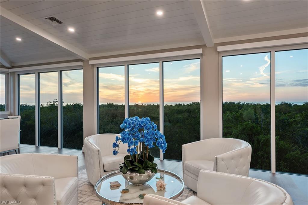 HIDEAWAY BEACH - Residential