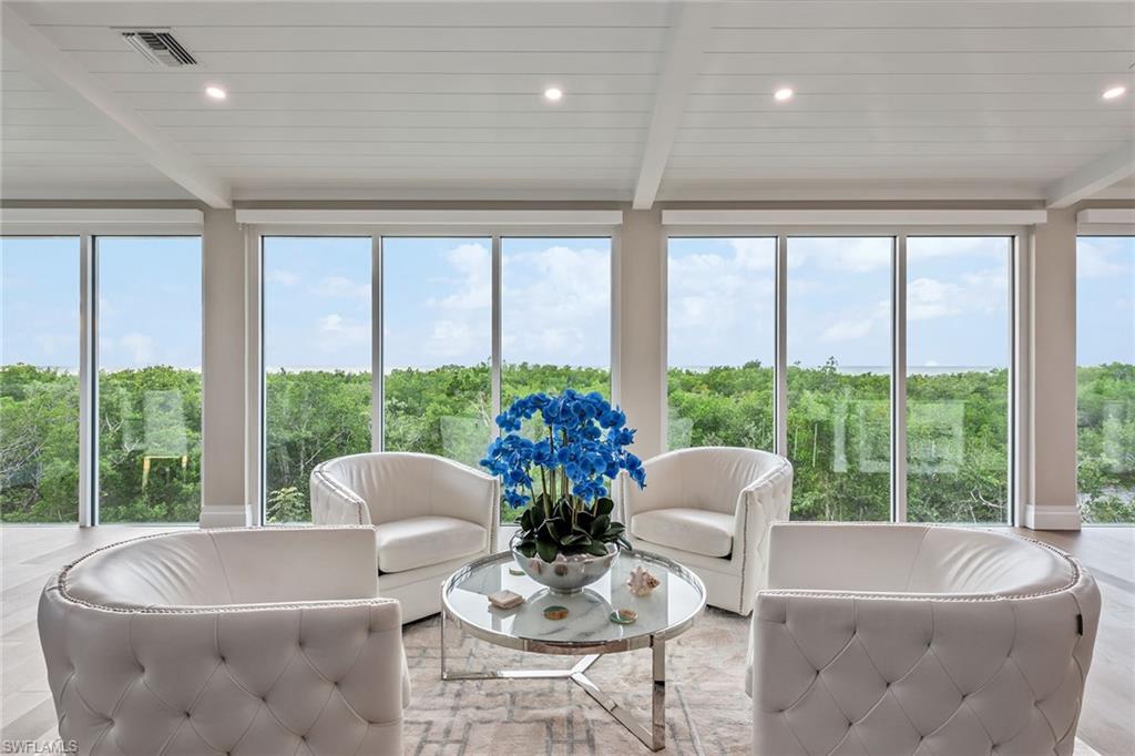 HIDEAWAY BEACH - Residential